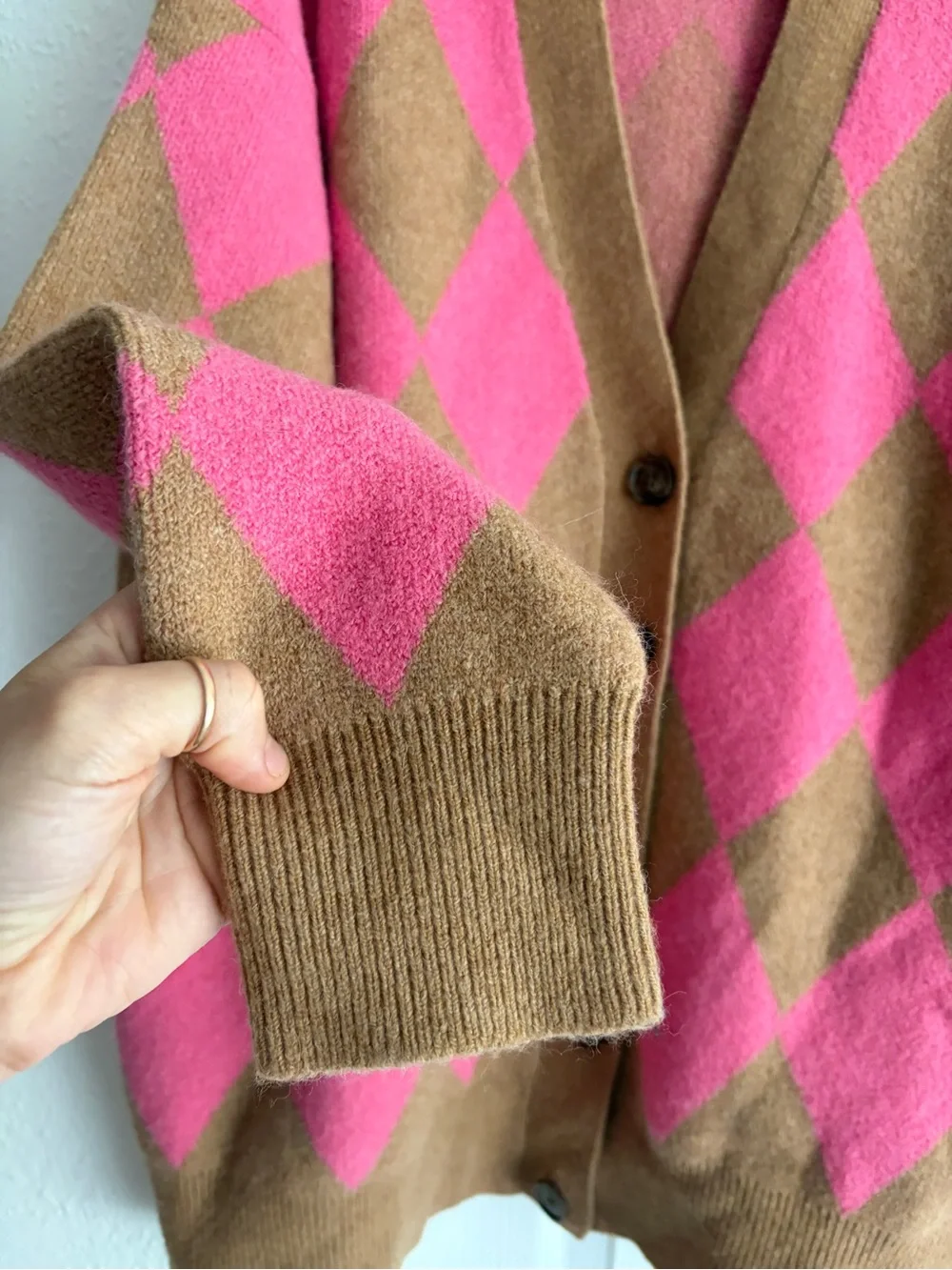 Like-new J. Crew Argyle V-neck cardigan sweater in Supersoft yarn Acorn Azalea